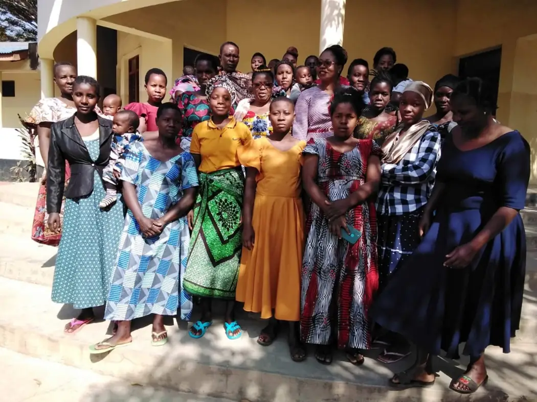 Women and Community Support Group Engagement